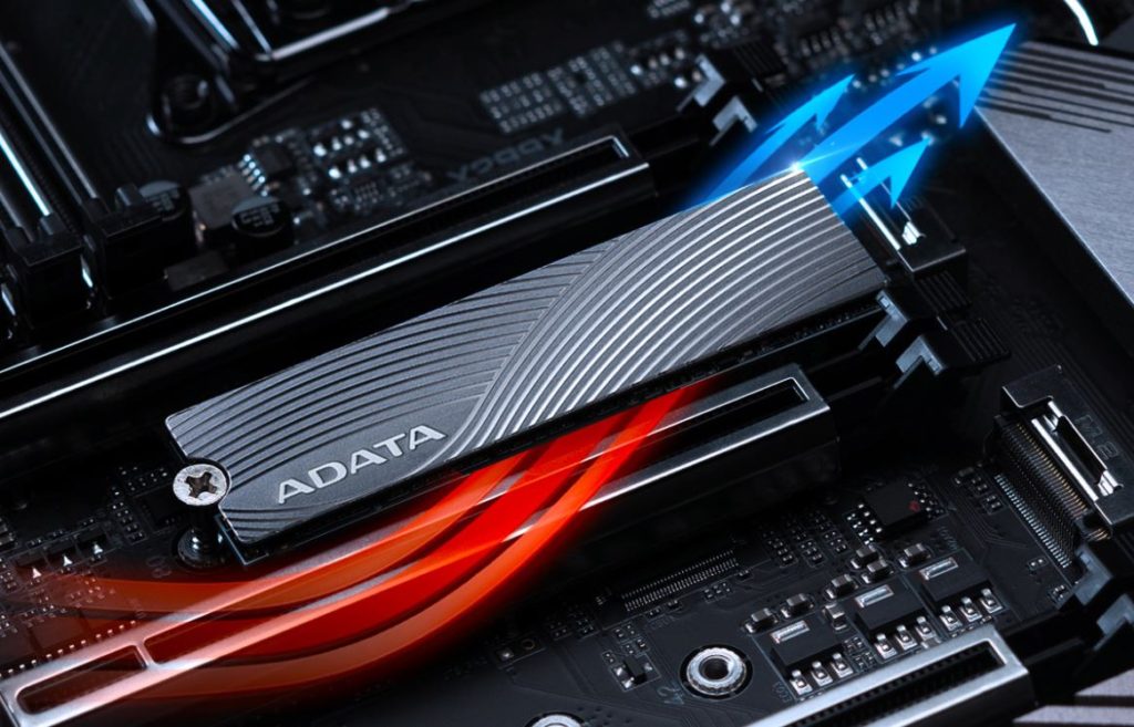 ADATA-SWORDFISH-PCIe-Gen3-SSD-Disipador