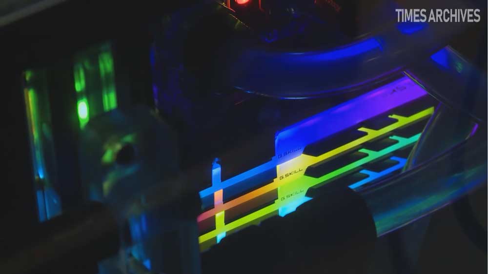 G.SKILL-TRIDENT-Z-RGB-USAF-PILOTOS-02